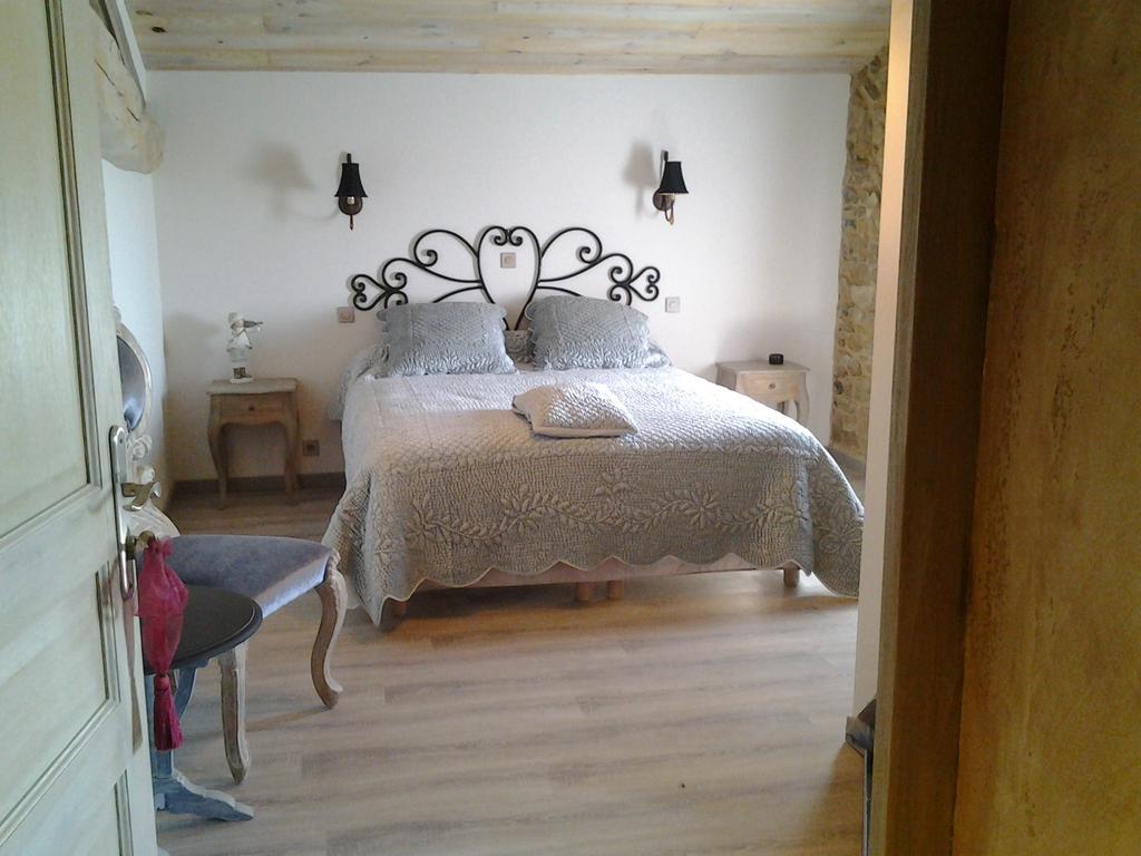 Le Clos du Merle Savigny  Chambre photo